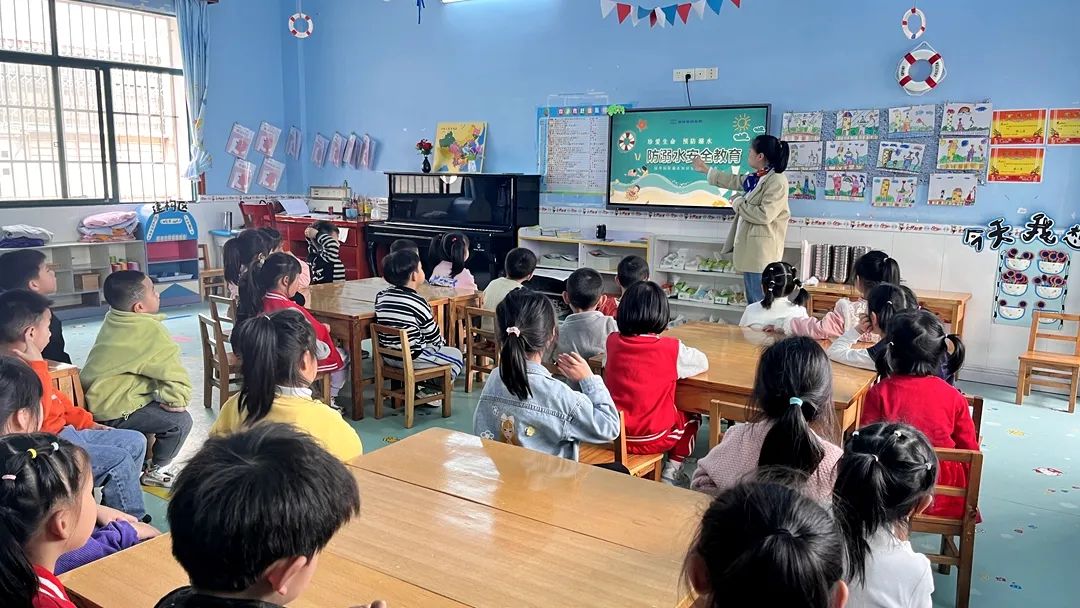 b825bb44782f8bb0d16808923d2347fd.jpg b825bb44782f8bb0d16808923d2347fd.jpg